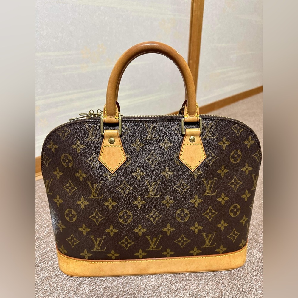 Authentic Louis Vuitton Alma PM Monogram